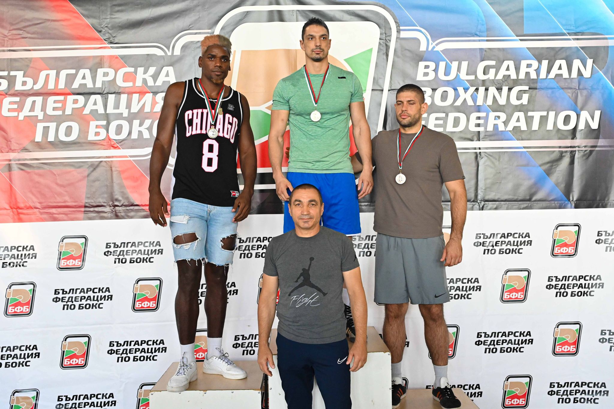 Здрави битки за финал на ДЛШ в Пловдив