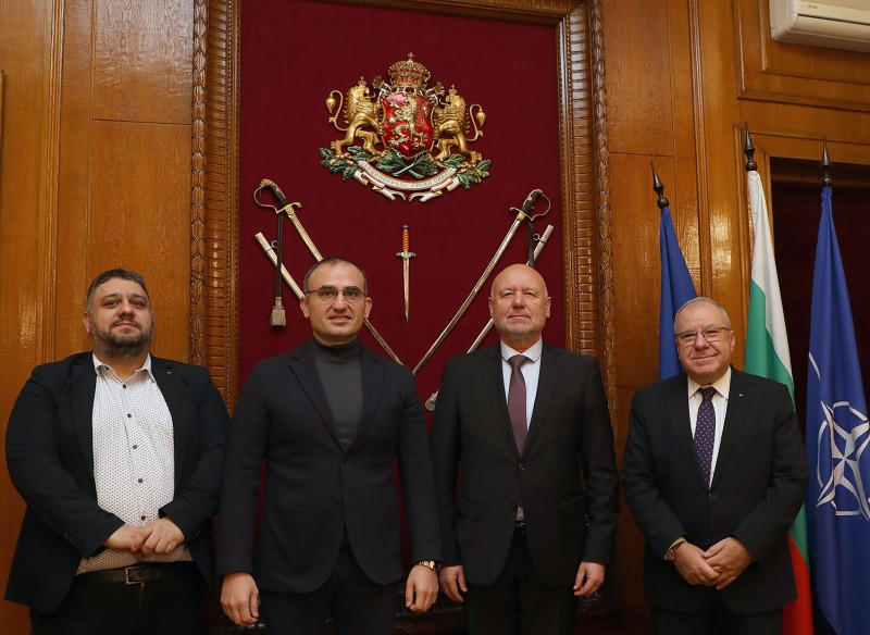  Министърът на отбраната Тодор Тагарев се срещна с представители на Организацията на евреите в България „Шалом“