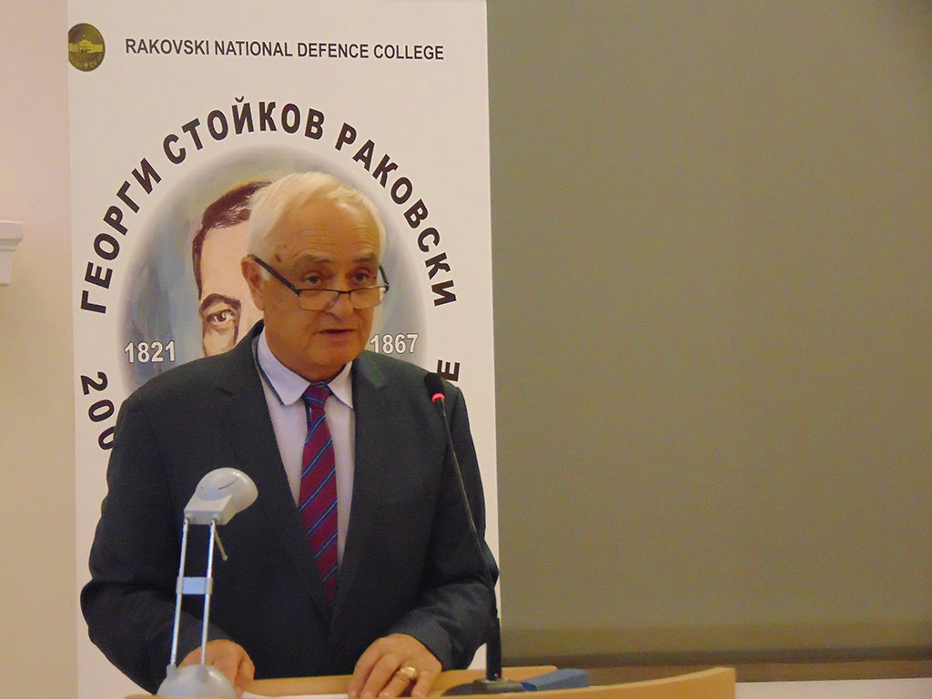 Необходими са способности за борба с дезинформацията