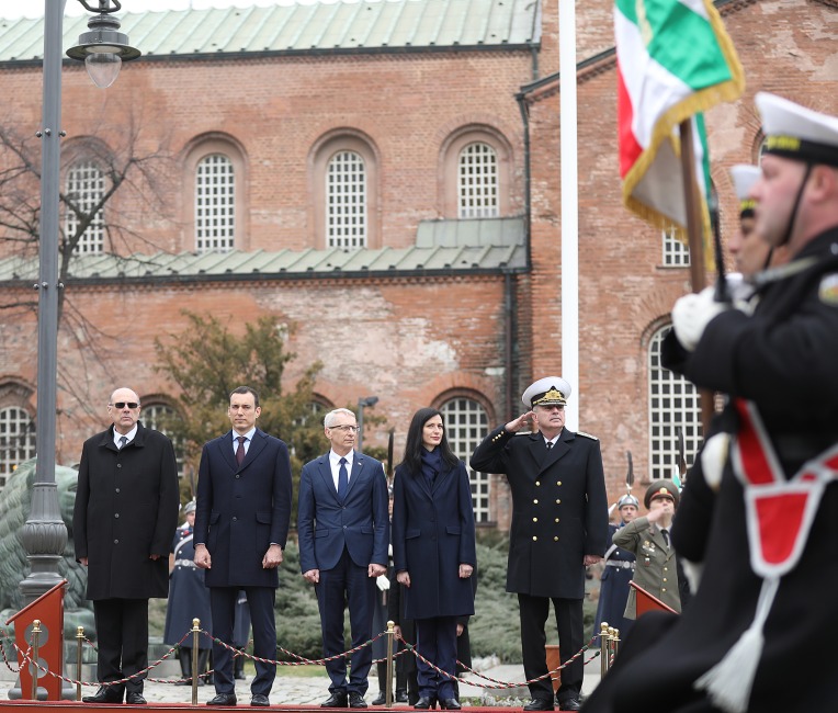 146-ата годишнина от Освобождението на България се отбелязва тържествено с участието на представителни военни подразделения